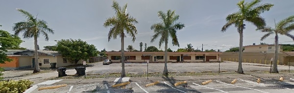 Chic She Boutique 138 NE 1st Ave Hallandale Beach Florida 