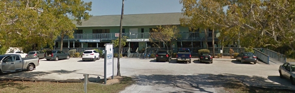 Tips & Toez 2418 Palm Ridge Rd Sanibel Florida 